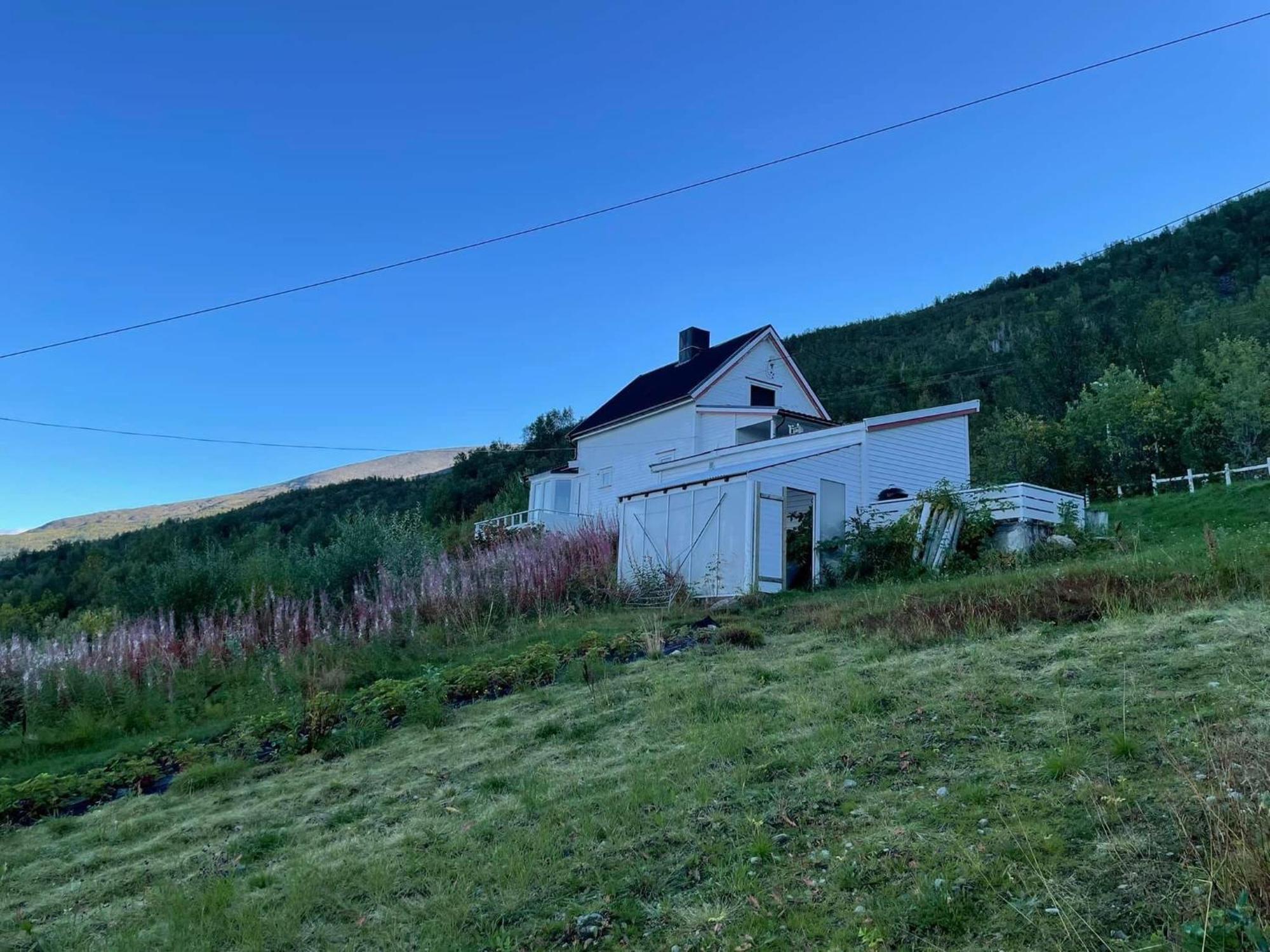 Villa Lyngenfjord Olderdalen Buitenkant foto